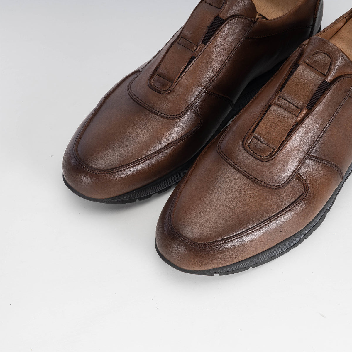 Volzak 5227 Vintage Brown Leather Sneakers