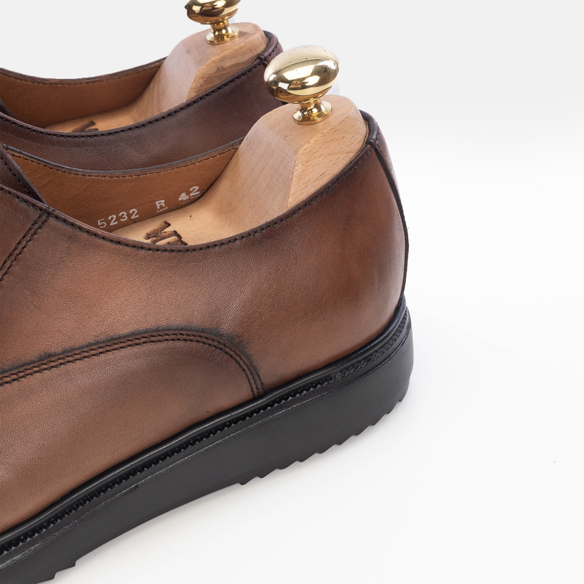 Volzak 5232 vintage brown leather shoe