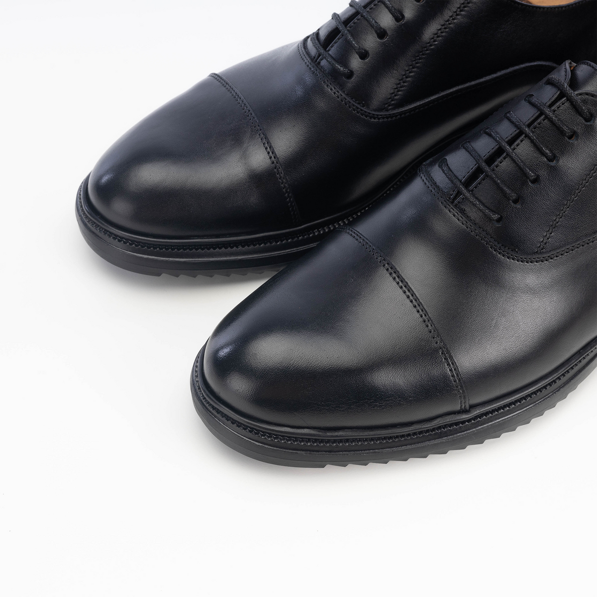 Volzak 5232 chaussure en cuir noir