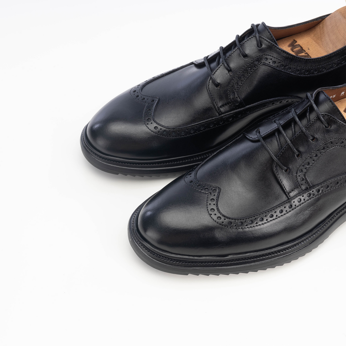 Volzak 5235 black leather shoe