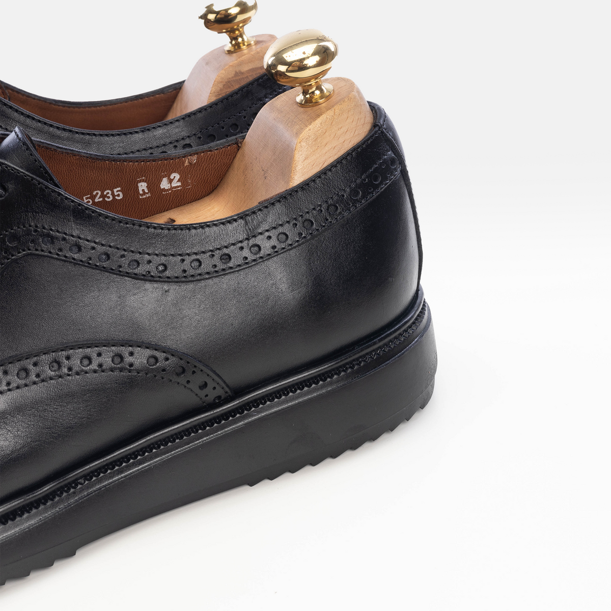 Volzak 5235 black leather shoe