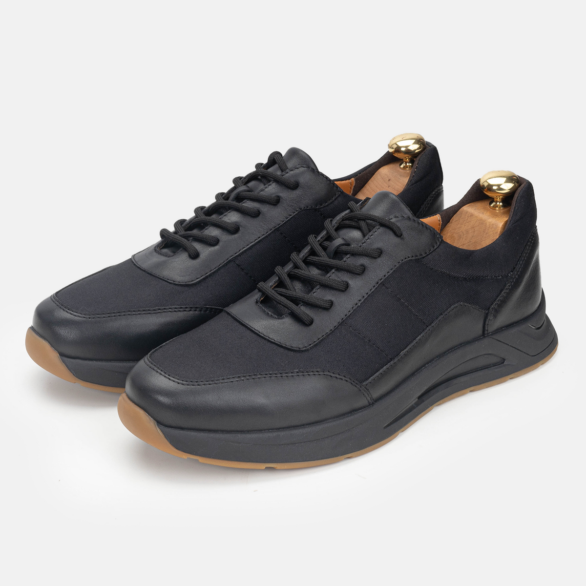 Volzak 3039 Basket en cuir Noir