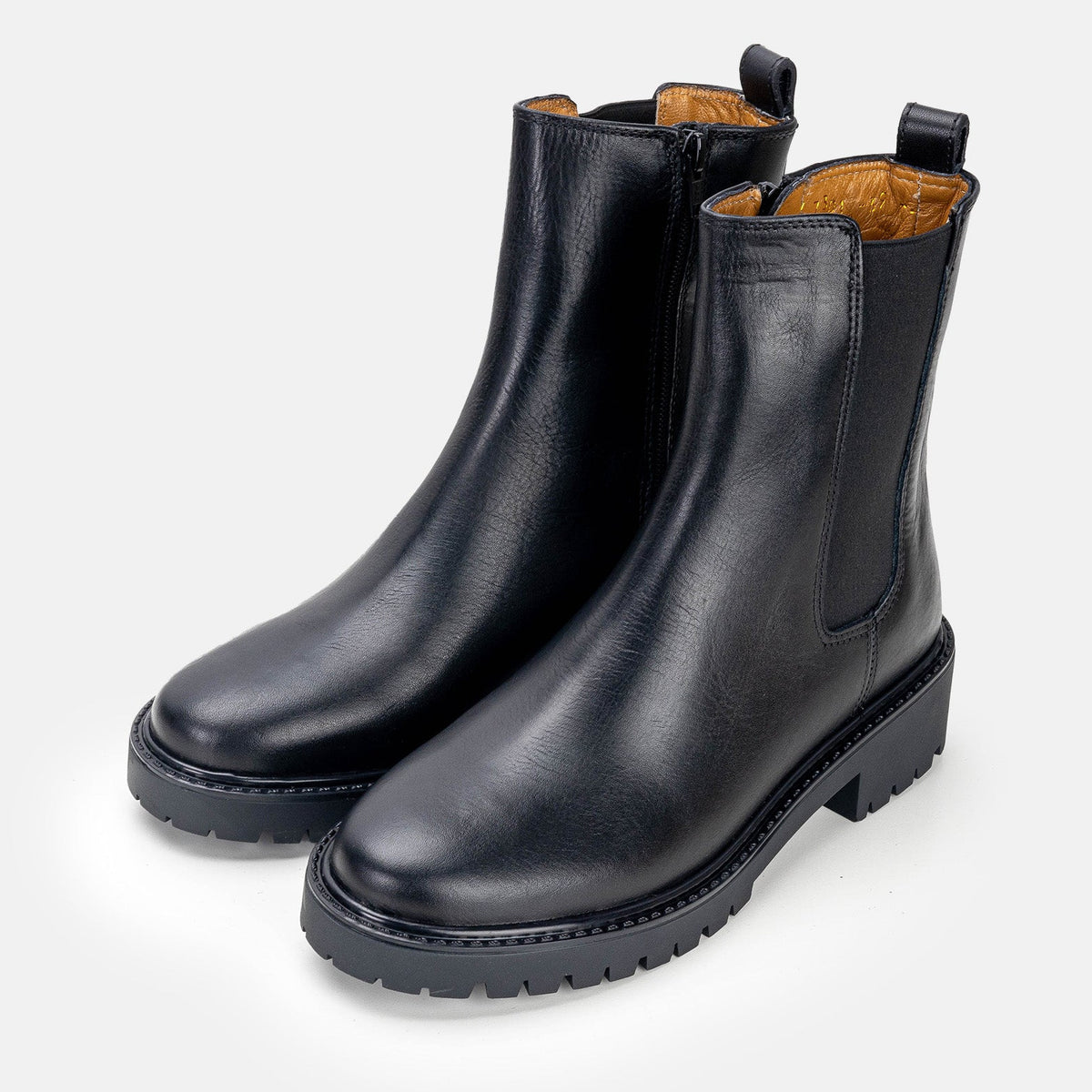 Volzak 7301 Black Leather Ankle Boot