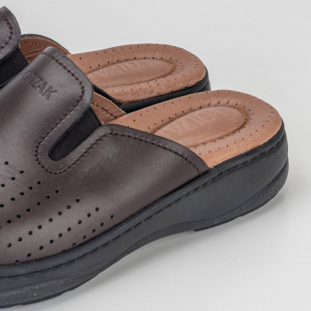 Volzak 261 Women's Medical Clog Brown