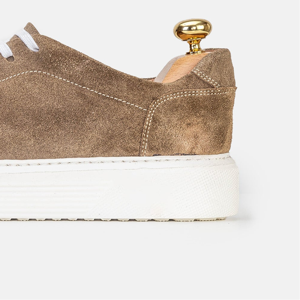 Volzak 5214 Taupe suede sneaker