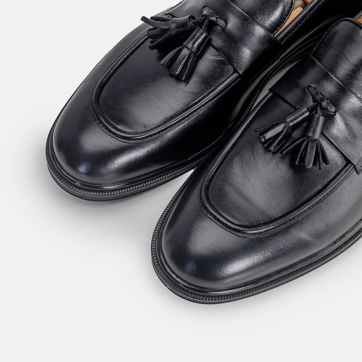 Volzak 4048 Black Leather Shoe