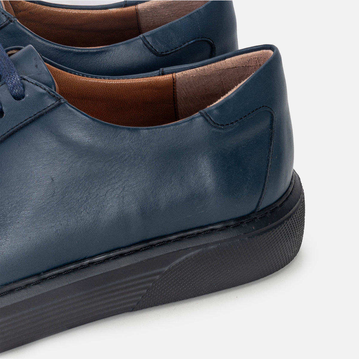 Volzak 5301 leather sneaker Blue