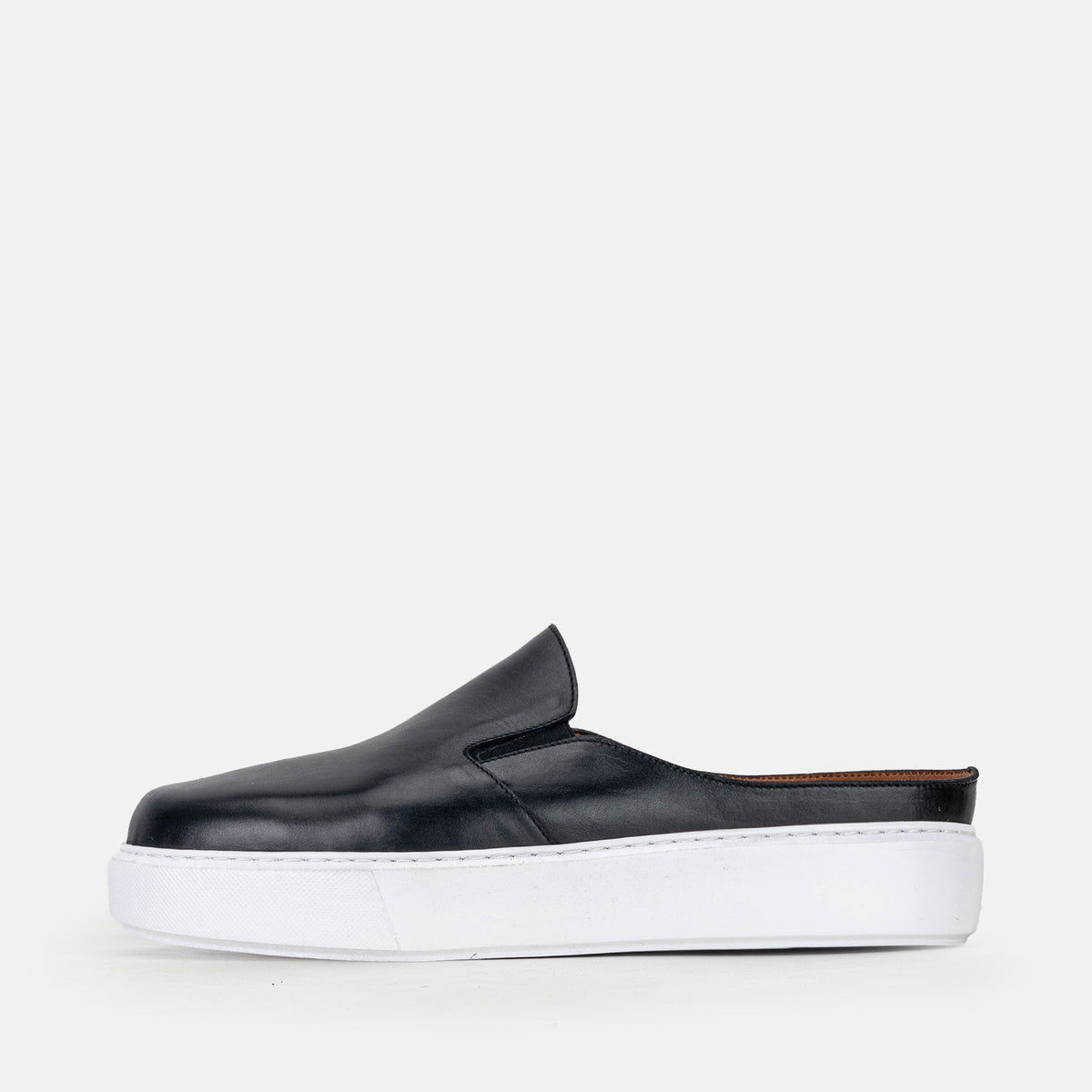 Volzak 5329 Mule en cuir Noir