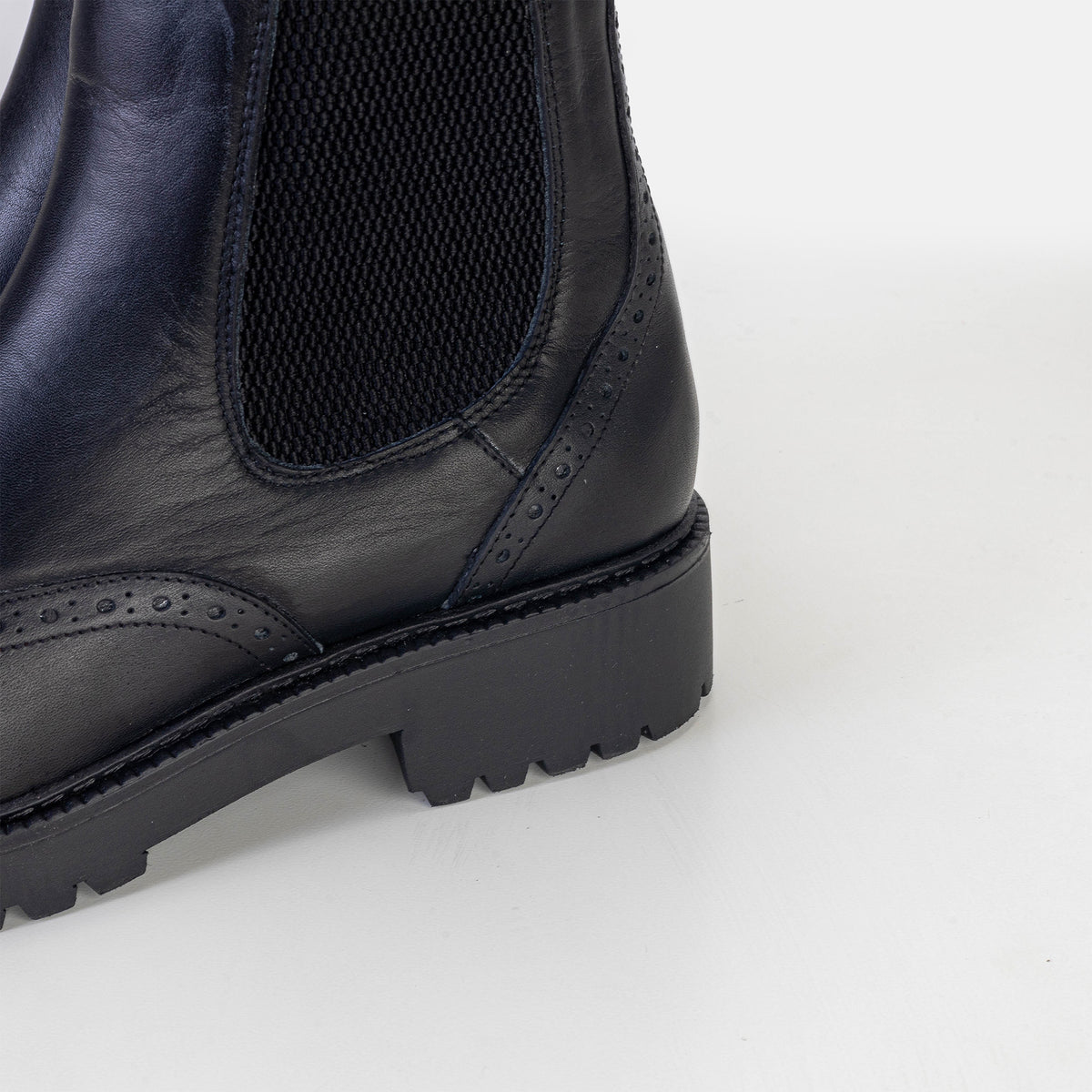 Volzak 050 Black Leather Ankle Boot