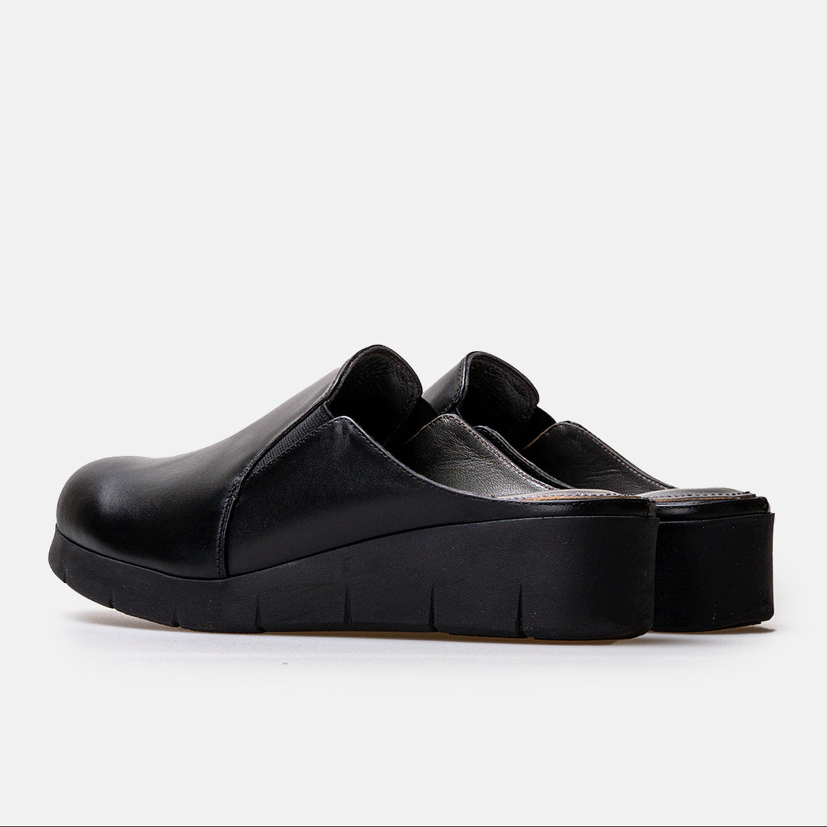 Volzak 06 Sabot en cuir Noir