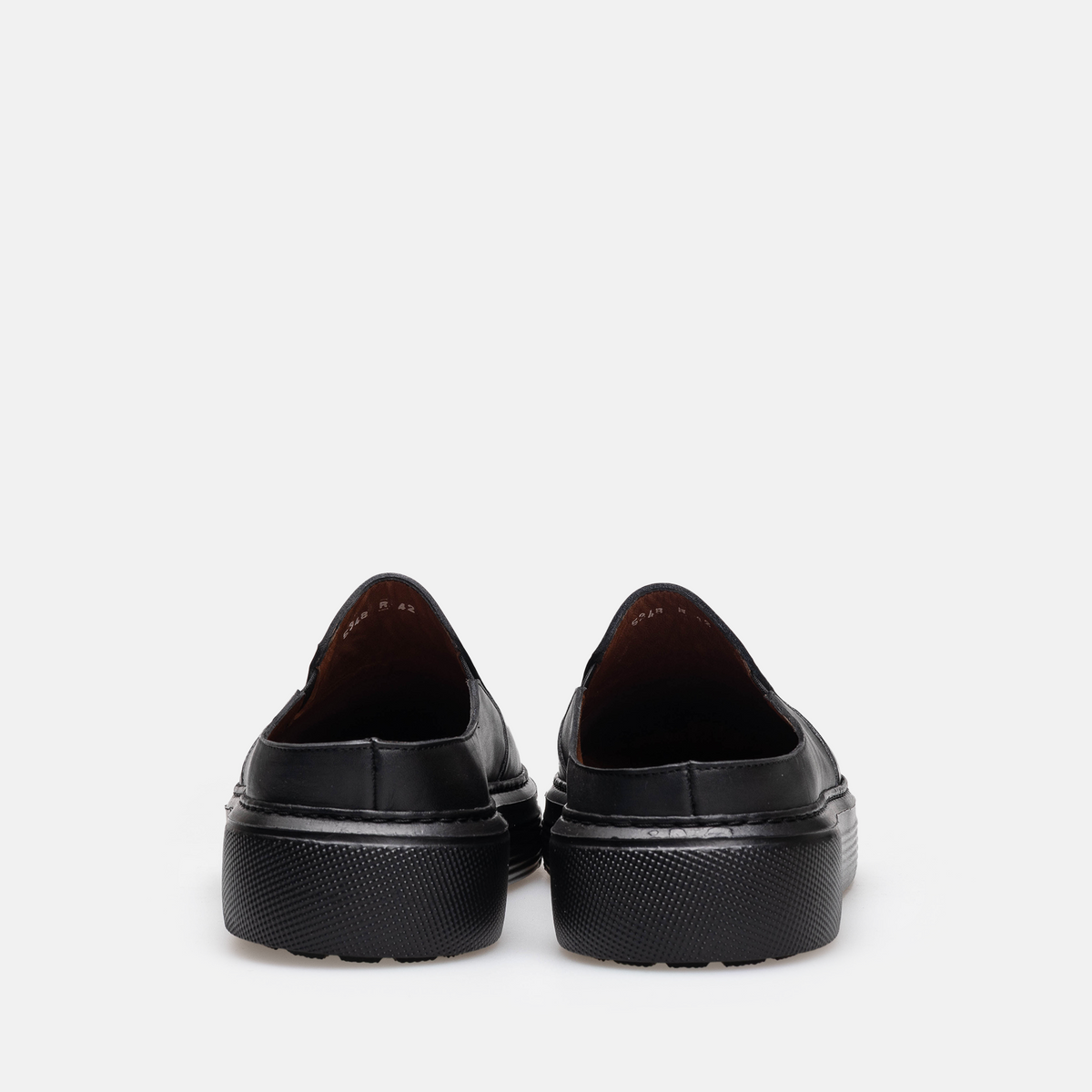 Volzak 5348 Mule en cuir Noir