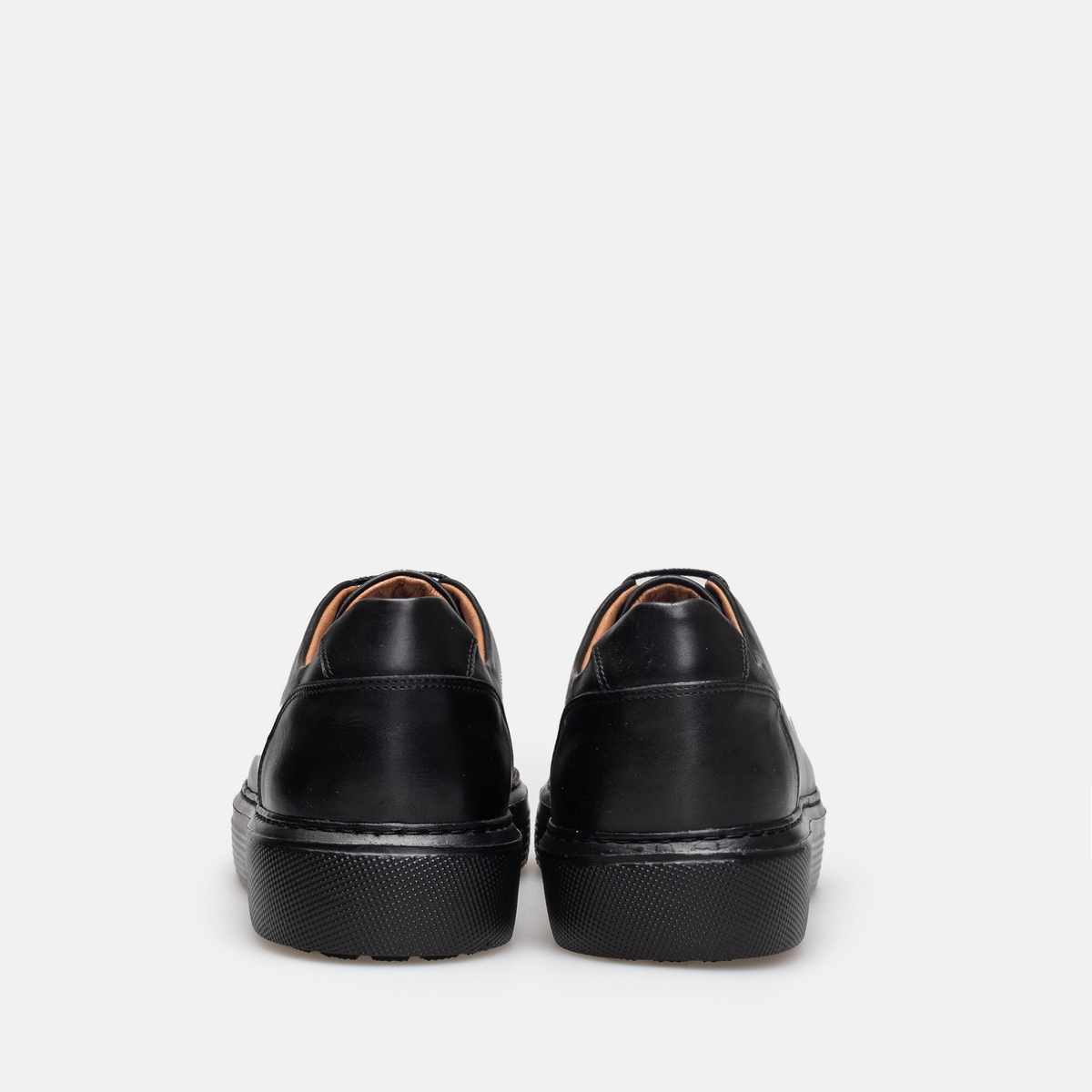 Volzak 5347 leather sneaker Black