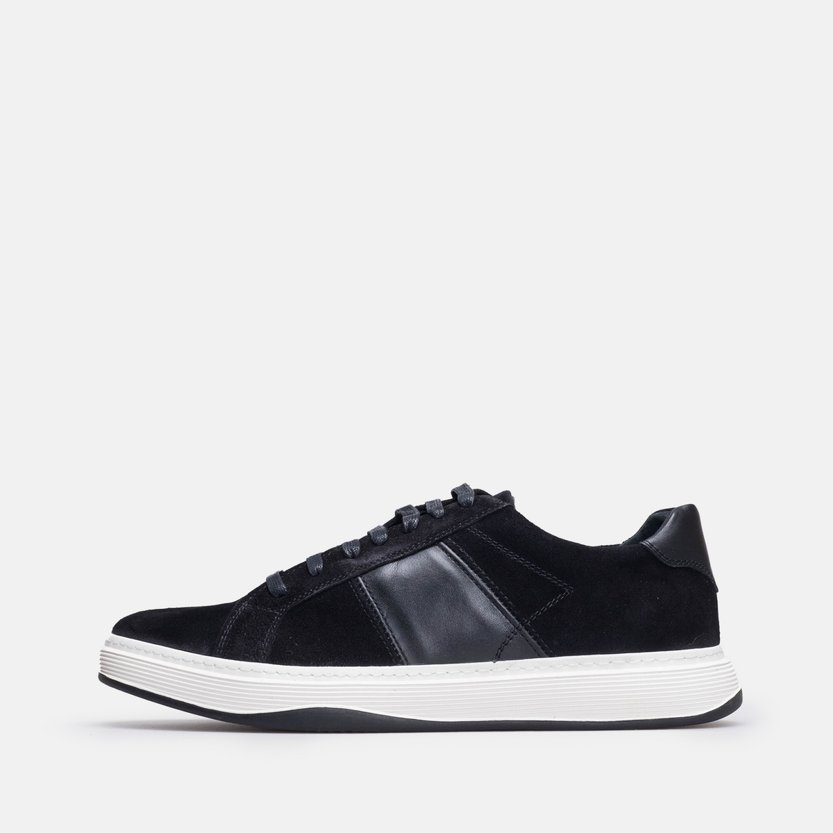 Volzak 7003 basket en daim Noir