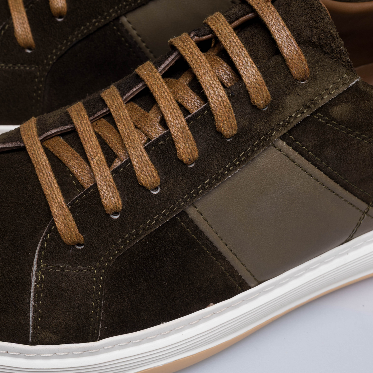 Volzak 7003 basket en daim Vert