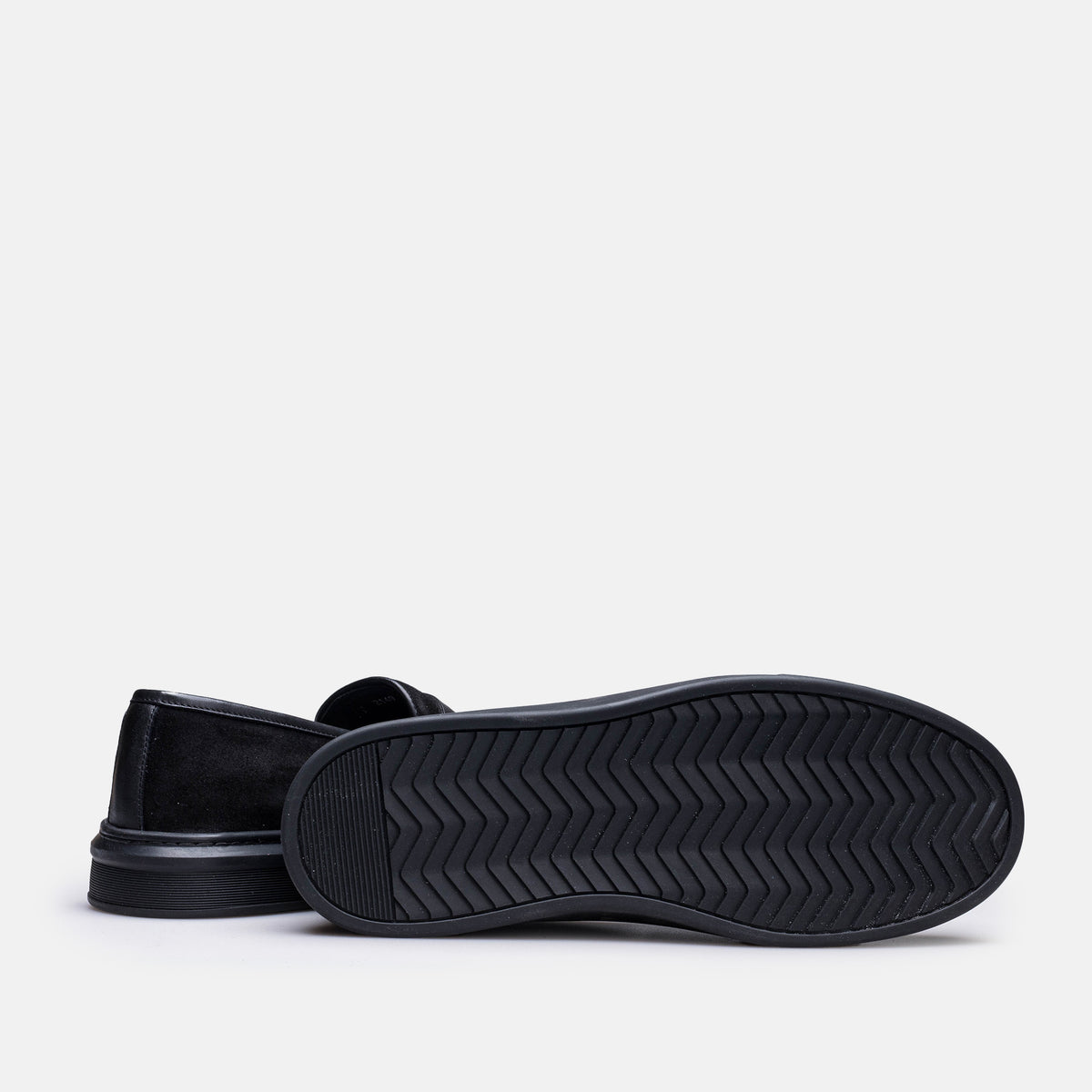 Volzak 2149 basket en daim Noir