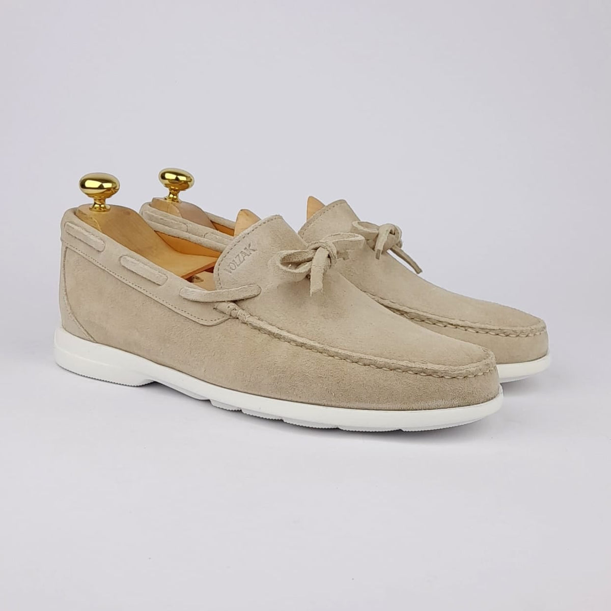 Volzak 05 Beige suede moccasin