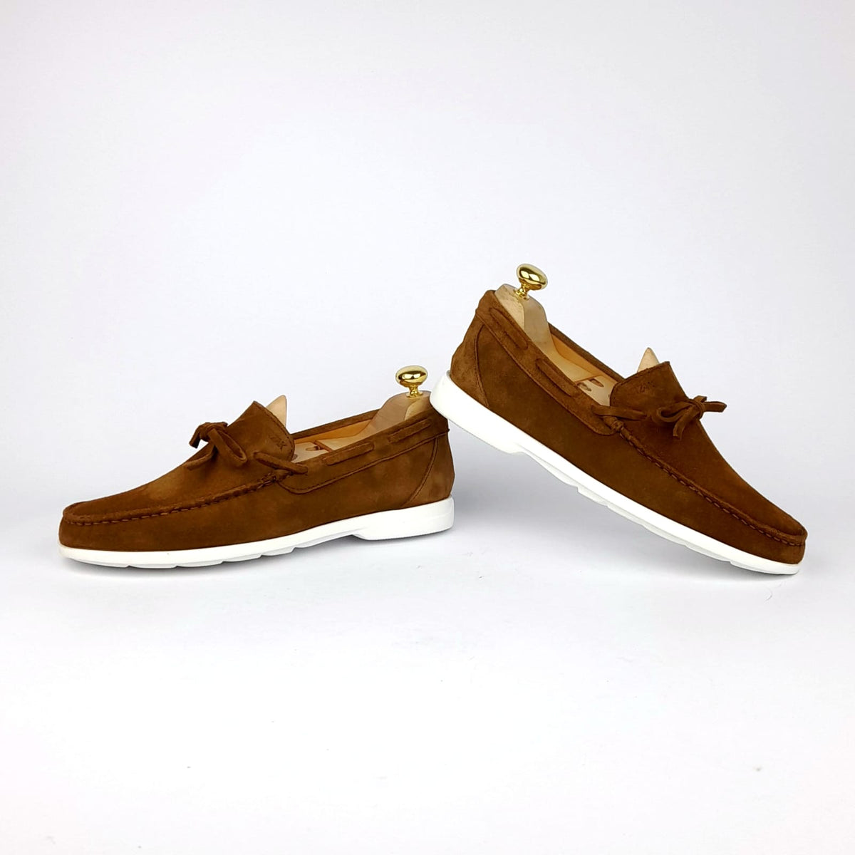Volzak 05 Camel suede loafer