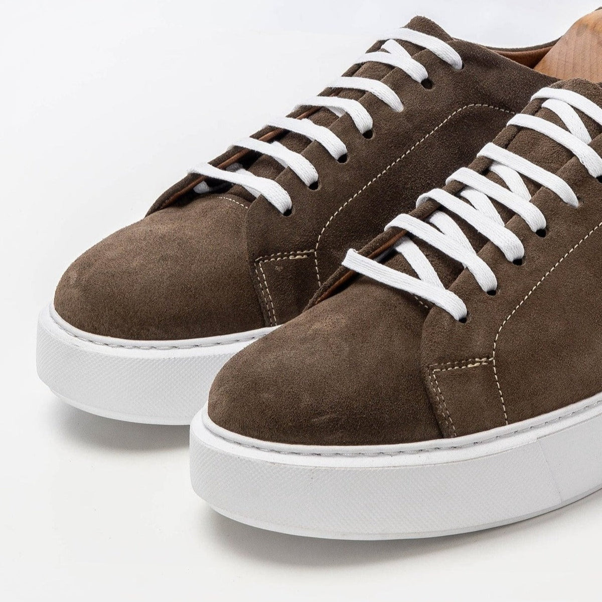 Volzak 5177 gray suede sneaker