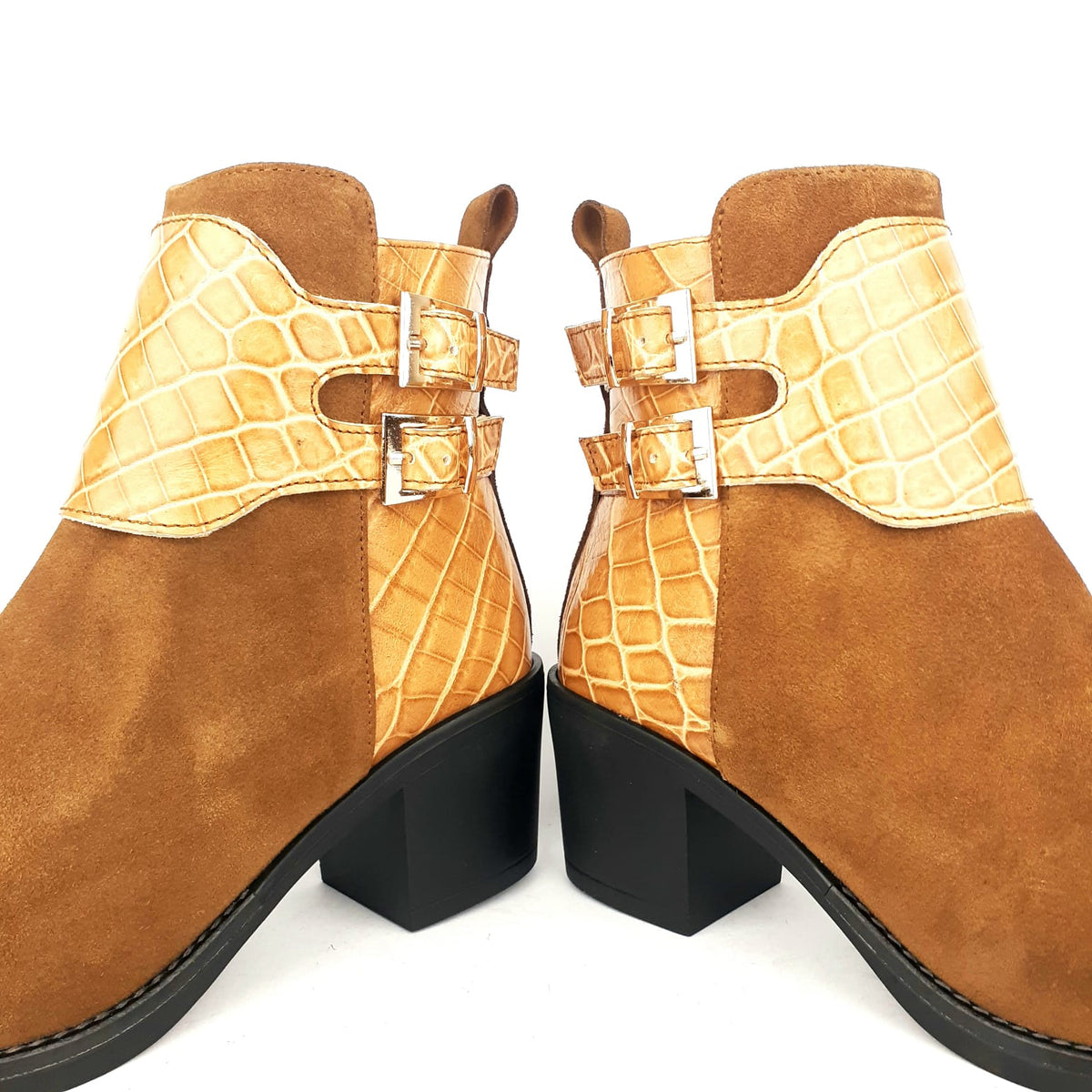 Volzak 1106 Cashew Suede Ankle Boot