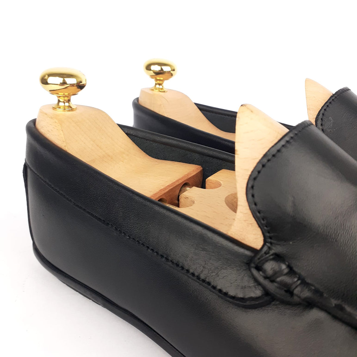 Volzak 5090 Black Leather Moccasin