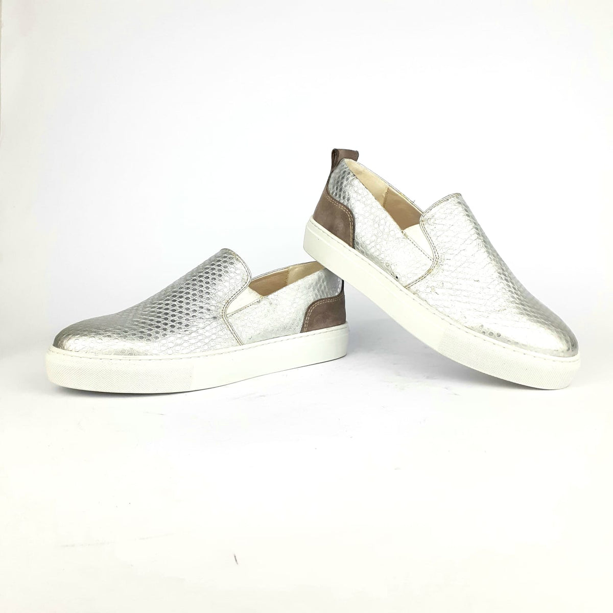 Volzak 072 Silver Leather Sneakers