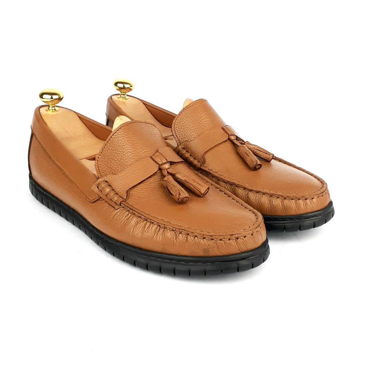 Volzak 107 Cashew Leather Moccasin