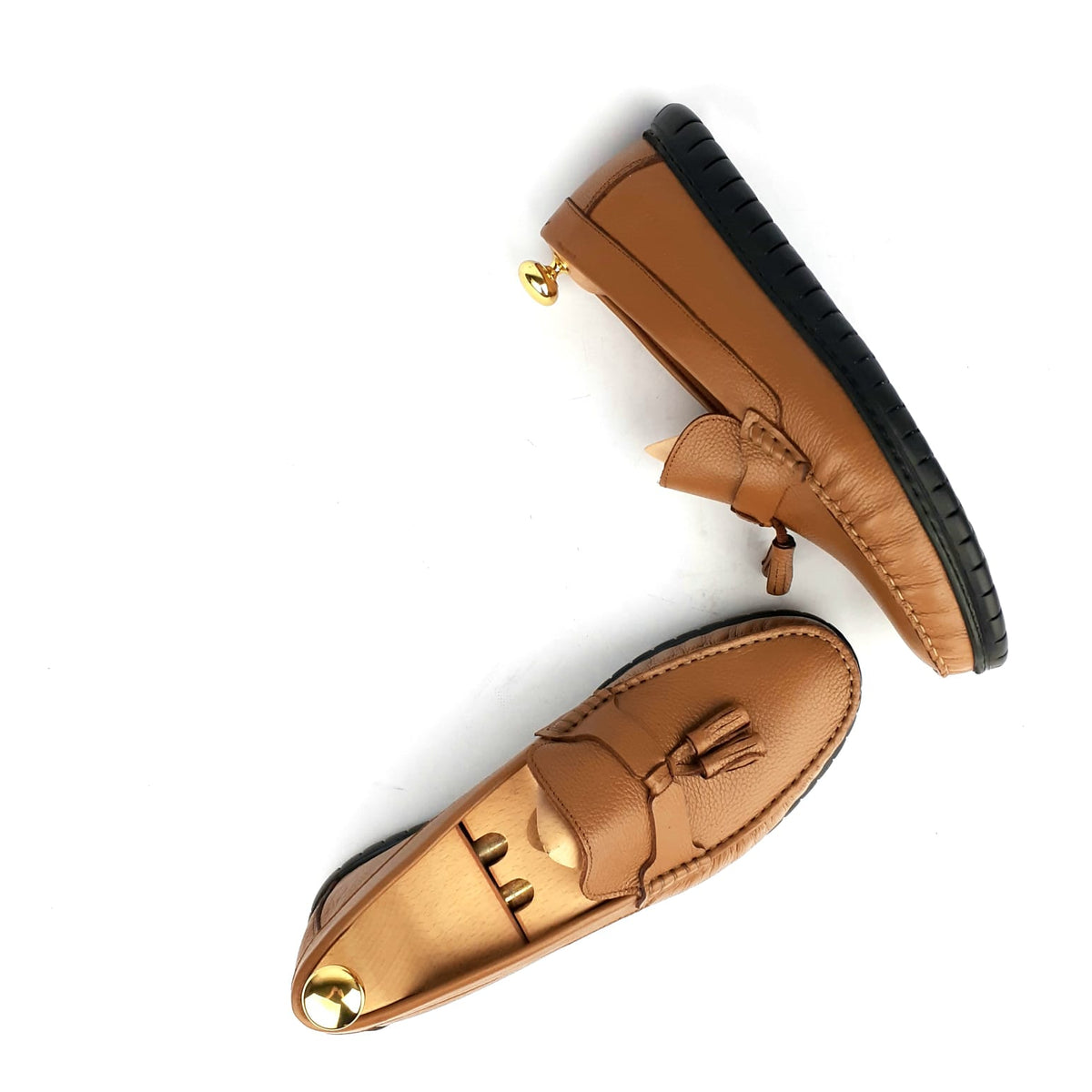 Volzak 107 Cashew Leather Moccasin